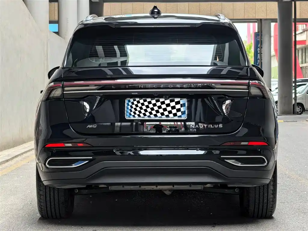 Lincoln Nautilus 2023 2.0T Premium