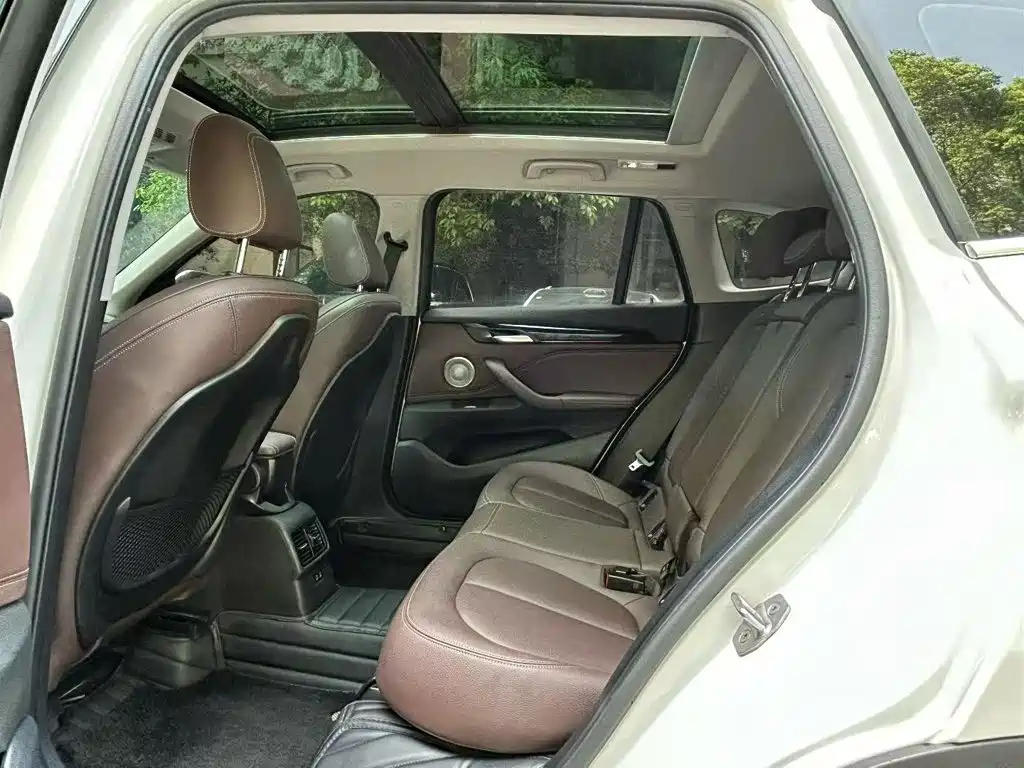 BMW X1 — миниатюра 9