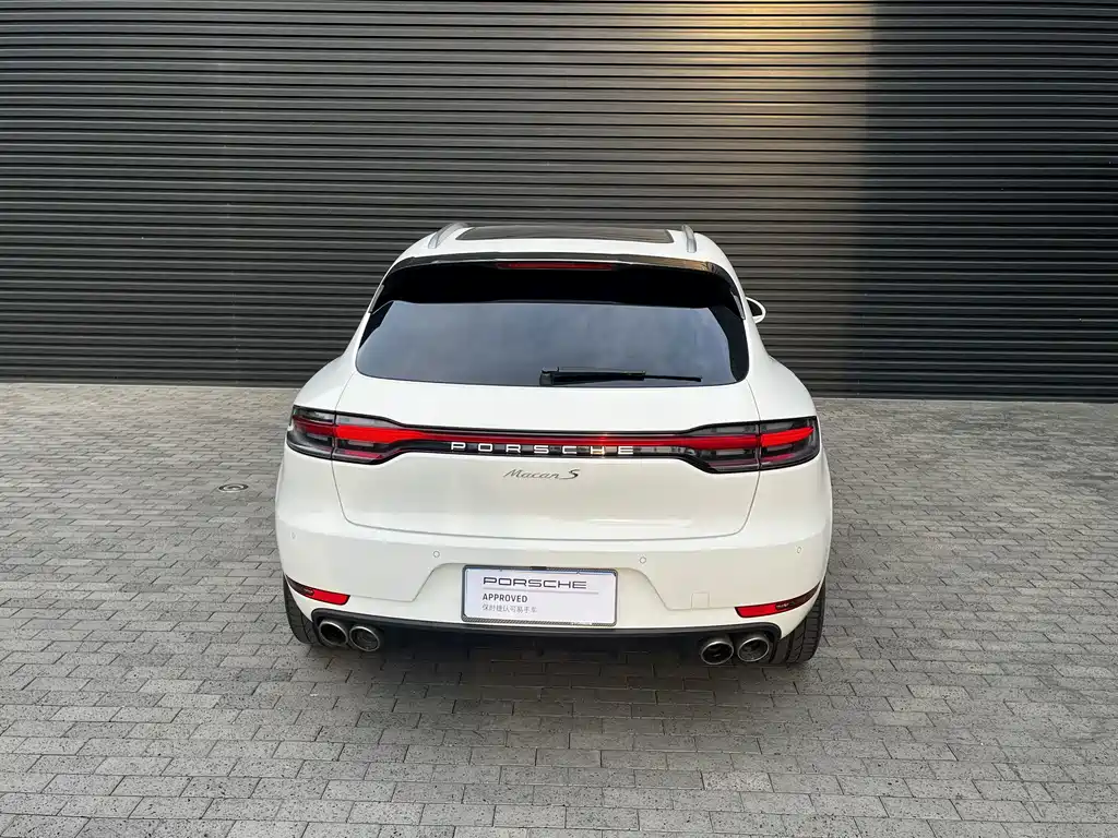 Porsche Macan — миниатюра 9