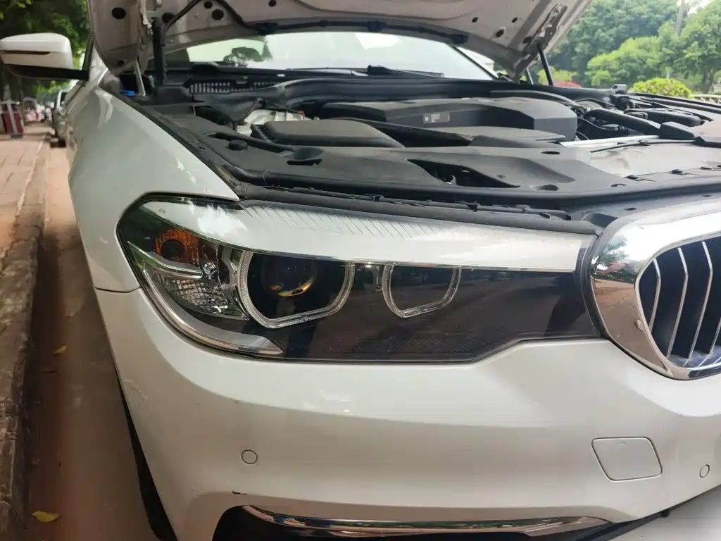 BMW 5 Series — миниатюра 24