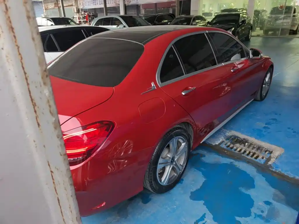 Mercedes-Benz C-Class — миниатюра 7
