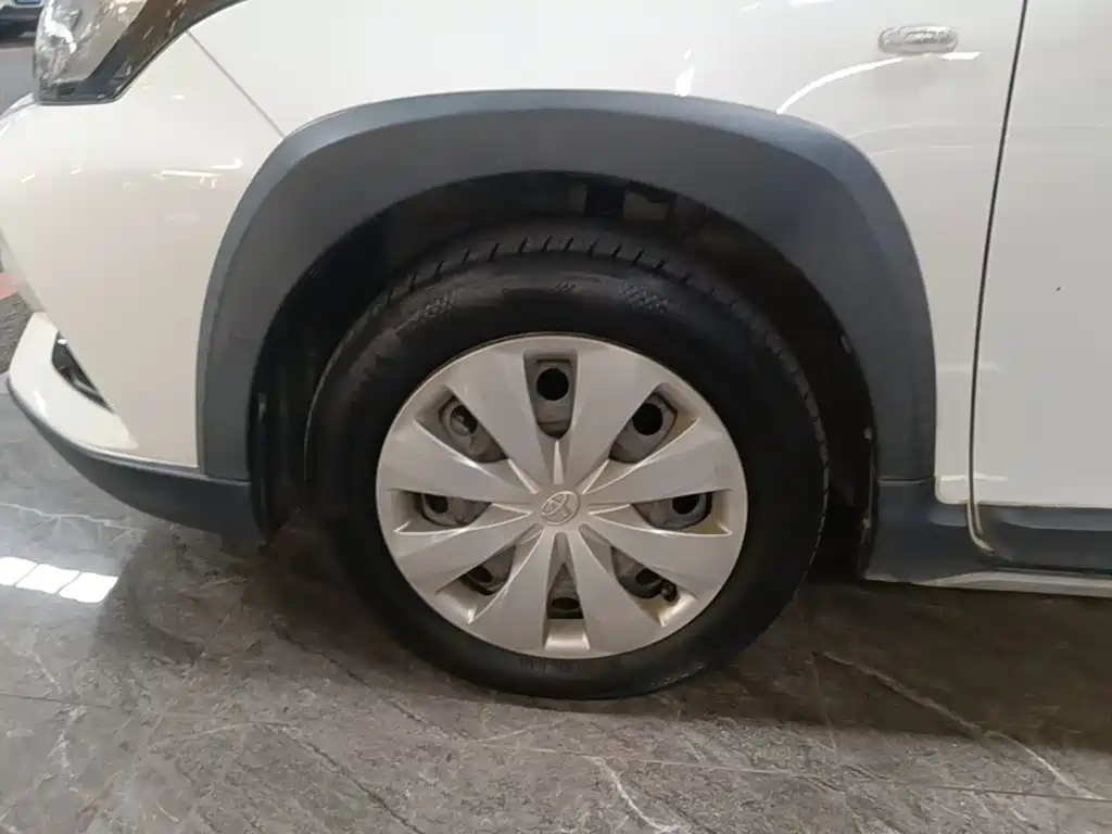 Toyota Yaris L — миниатюра 23