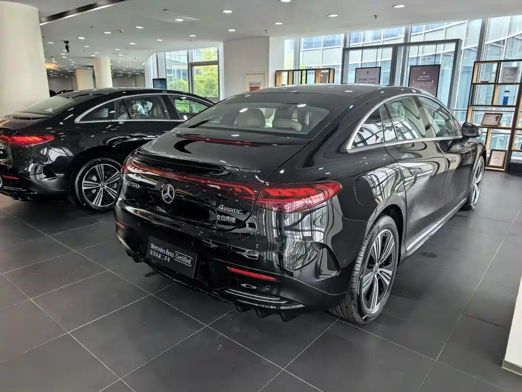 Mercedes-Benz EQE 2025 500 4MATIC