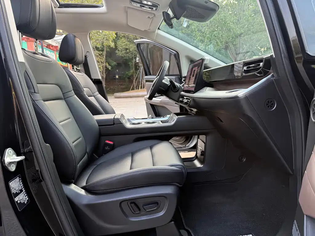 GAC TRUMPCHI E8 NEW ENERGY