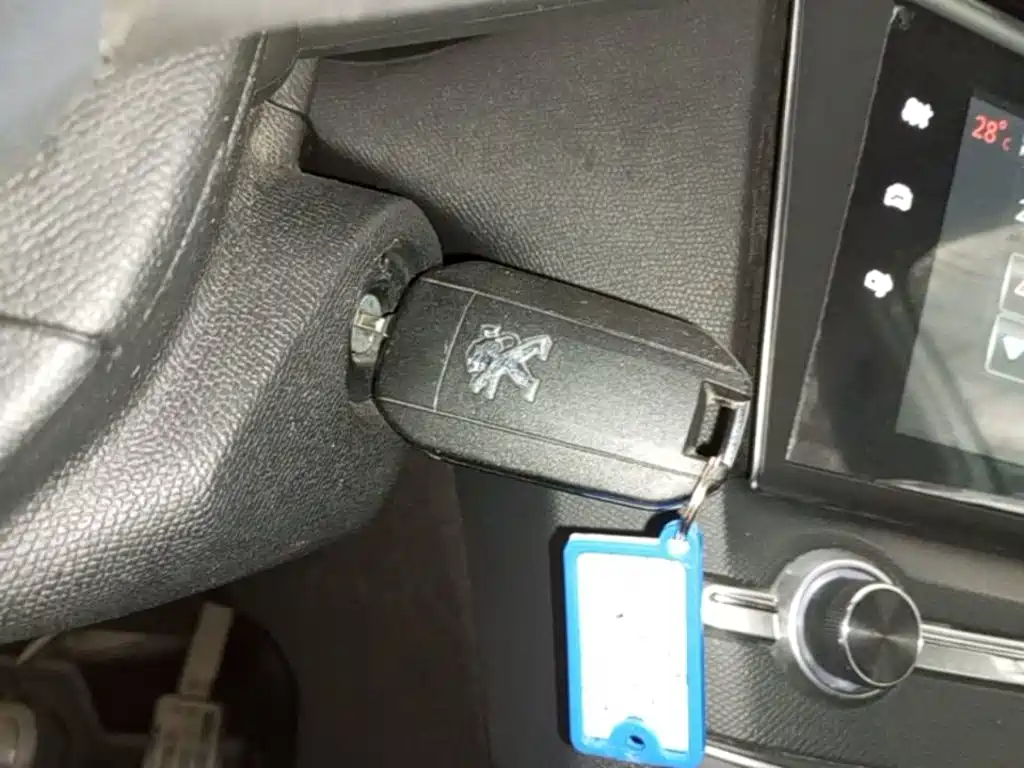 Peugeot 408 — миниатюра 9