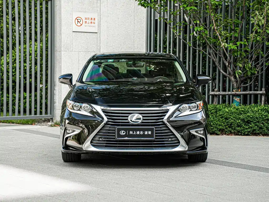 Lexus ES 2015 200 Elite