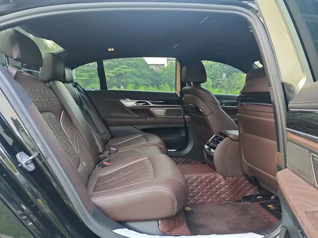 BMW 7 Series 7 2019 740Li Lead M Sport