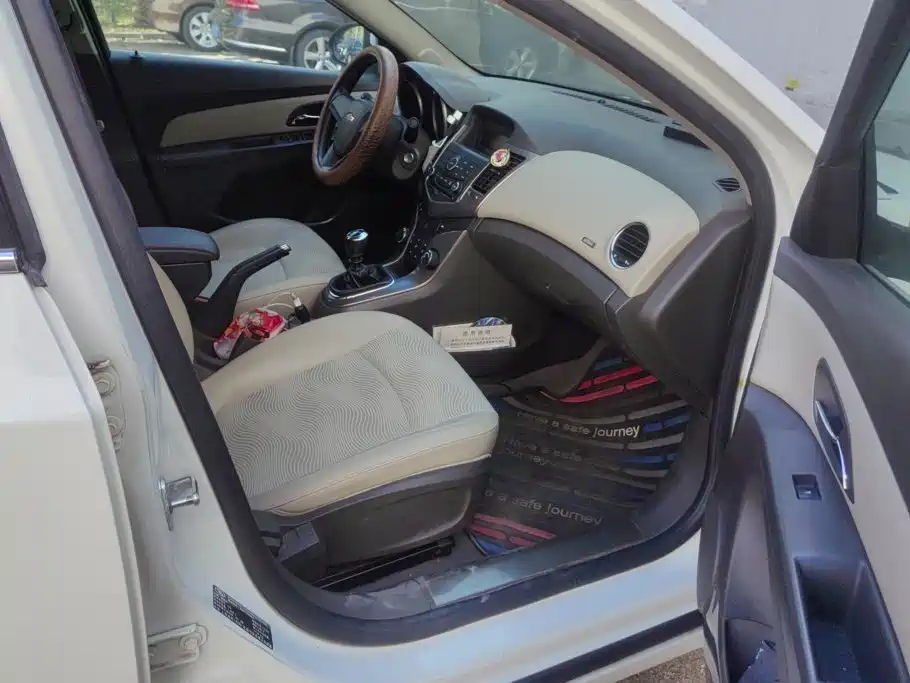 Chevrolet Cruze — миниатюра 8