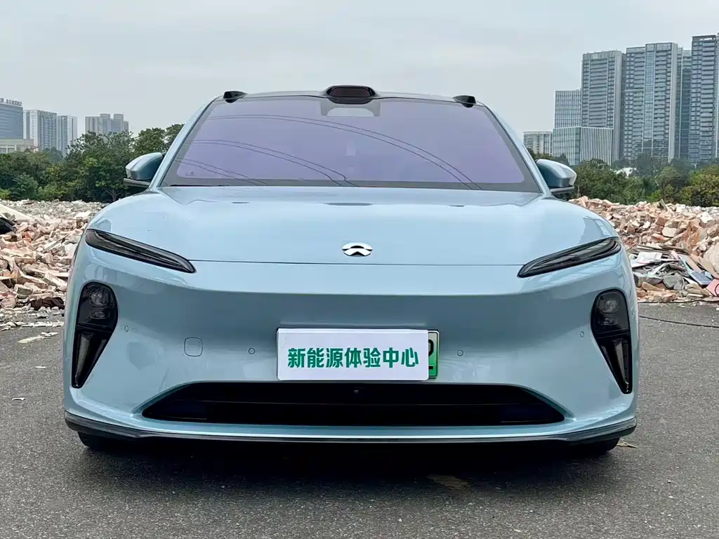 NIO NIO ET5