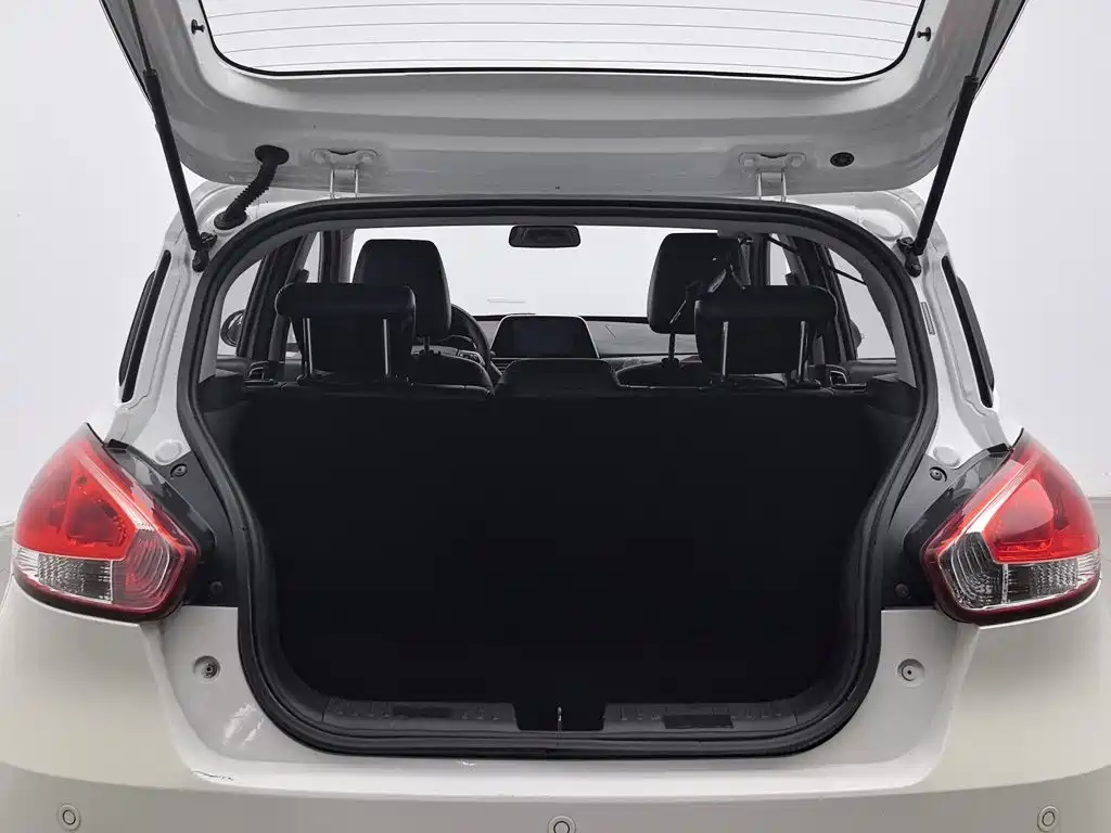 Baojun 310 — миниатюра 16