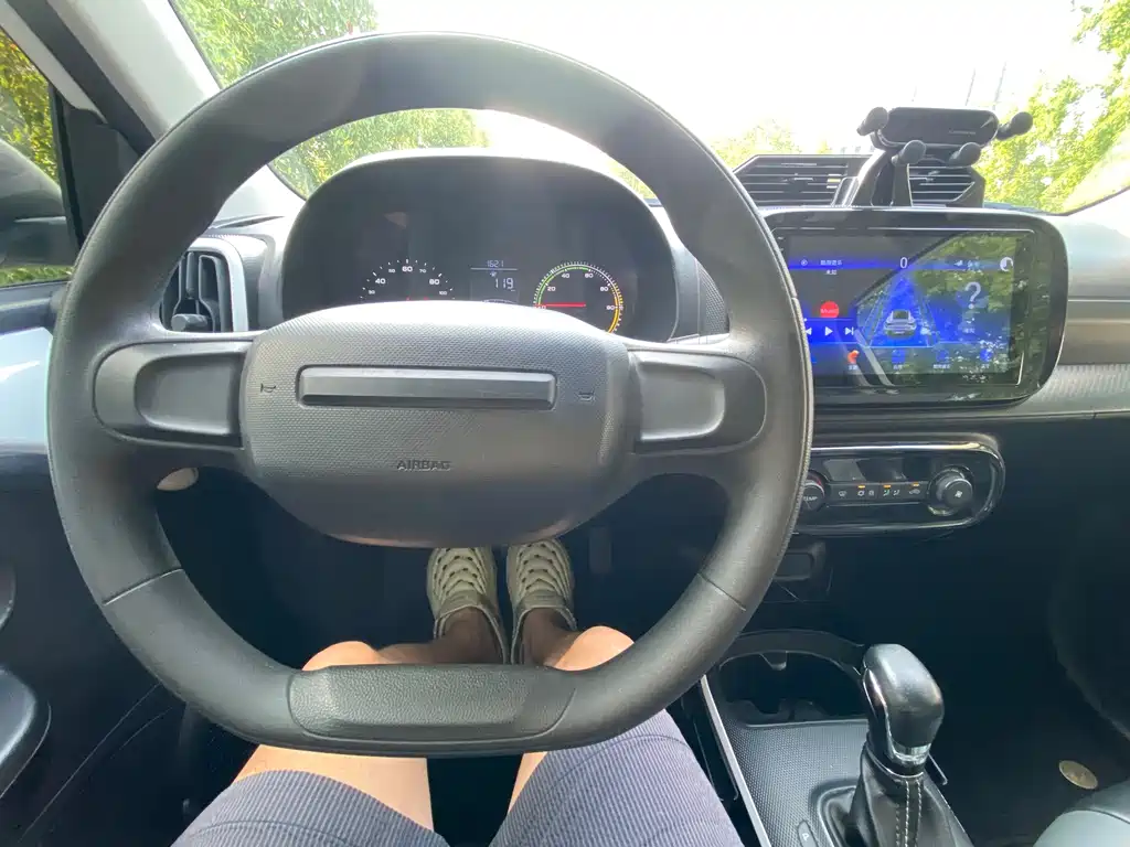 Roewe Clever — миниатюра 14