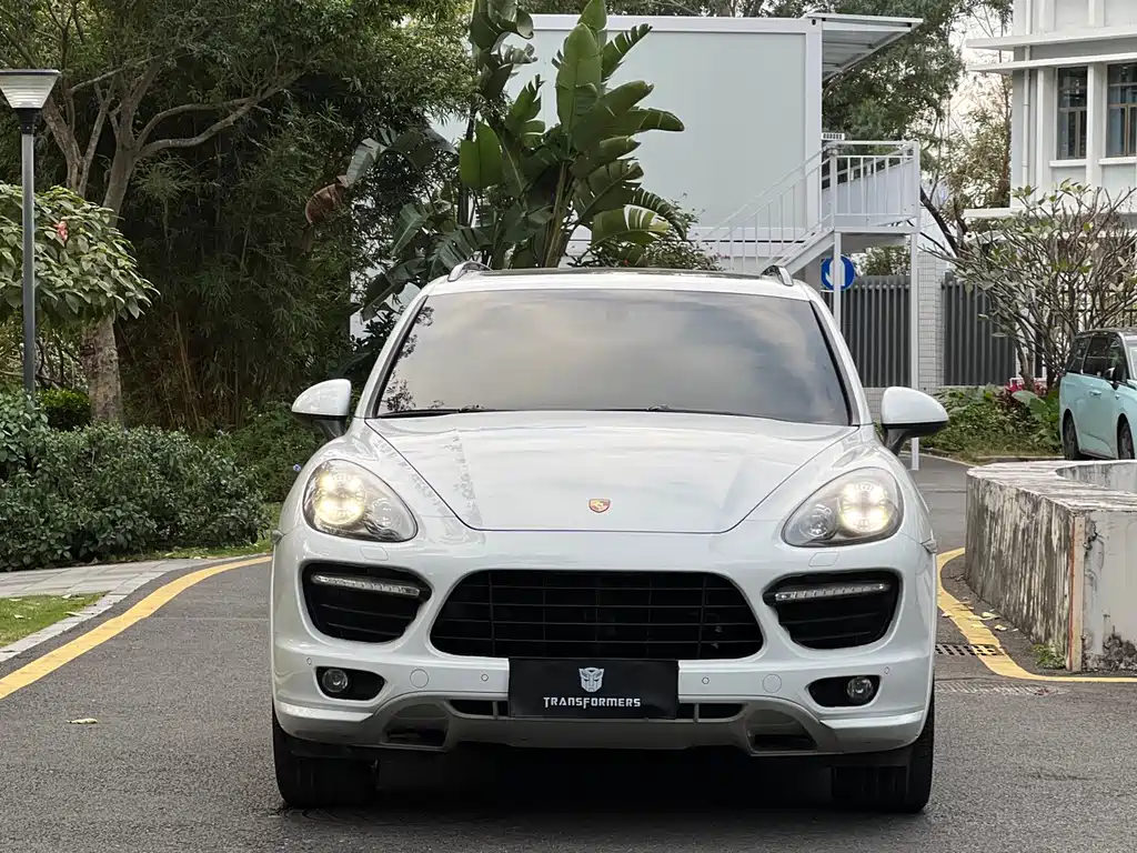 Porsche Cayenne 2012 Cayenne GTS 4.8L