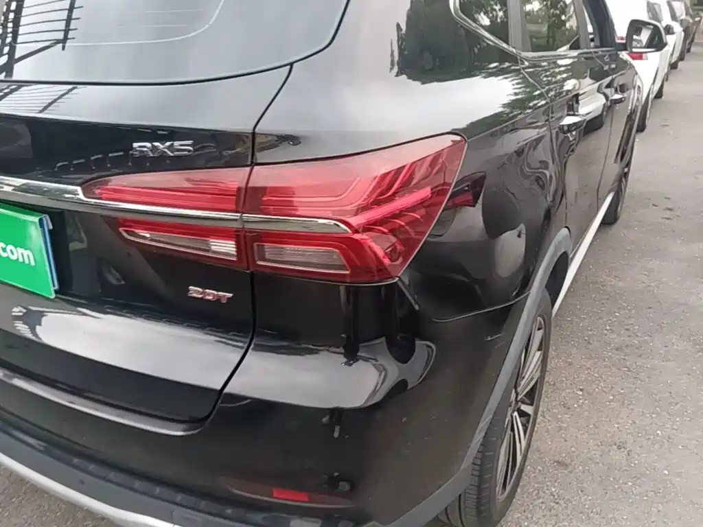 Roewe RX5 — миниатюра 8