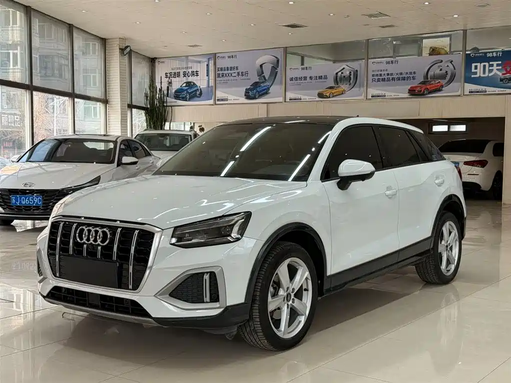 Audi Q2L 2022
