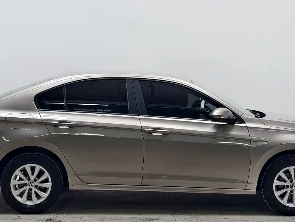 Volkswagen Bora — миниатюра 8