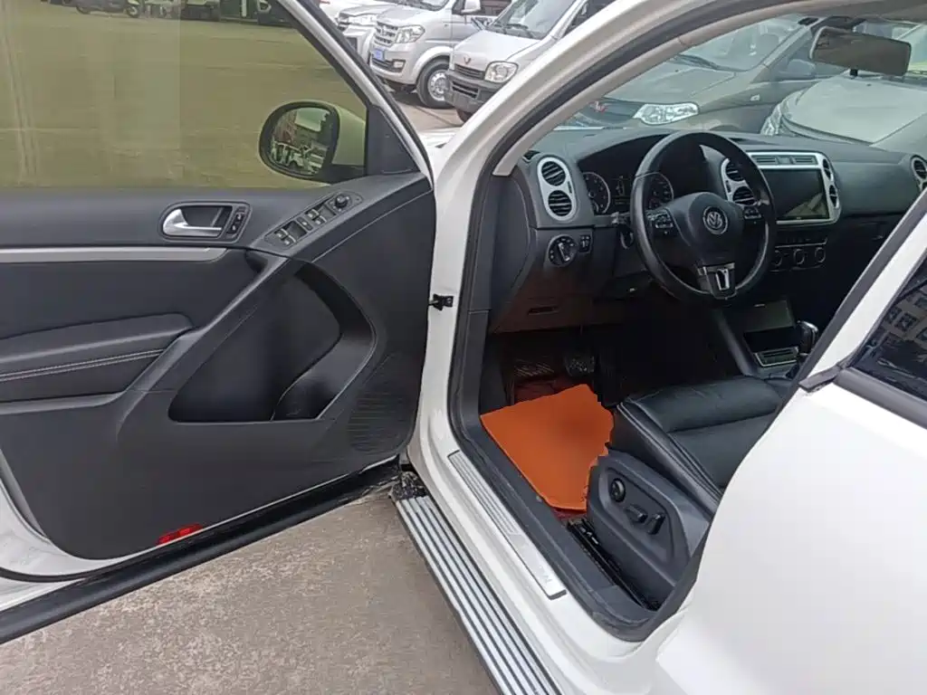 Volkswagen Tiguan — миниатюра 16