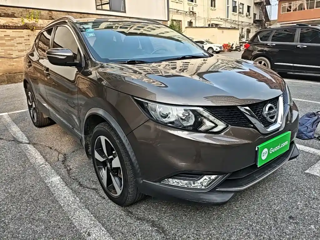 Nissan Qashqai — миниатюра 4