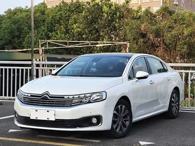 Citroen C6
