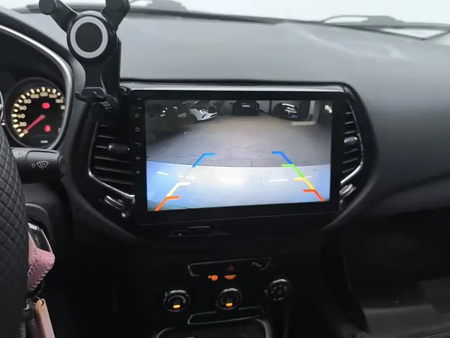 Jeep Compass — миниатюра 13