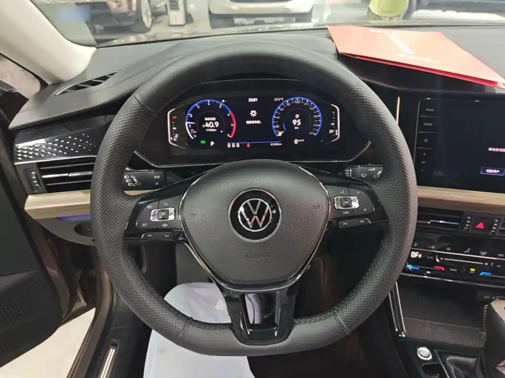 Volkswagen Passat — миниатюра 11