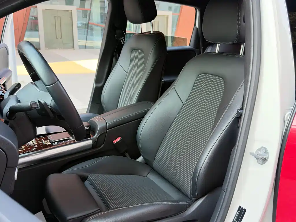 Mercedes-Benz B-Class — миниатюра 17