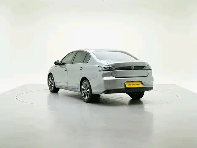 Peugeot 408 — миниатюра 7