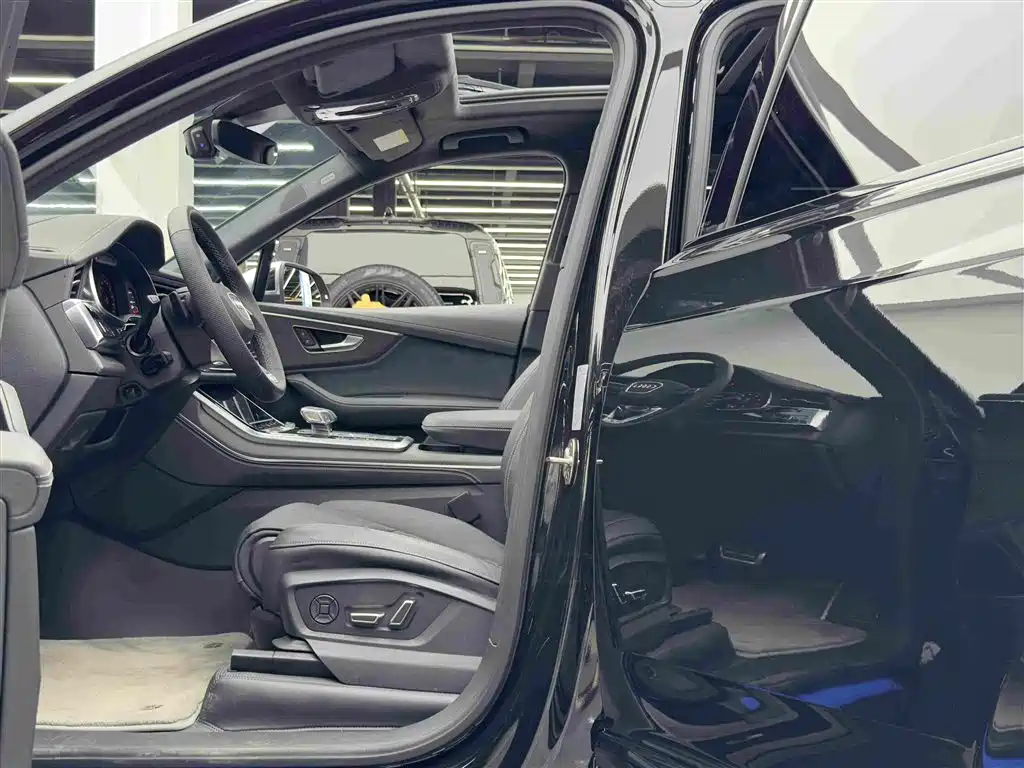 Audi SQ7 — миниатюра 8