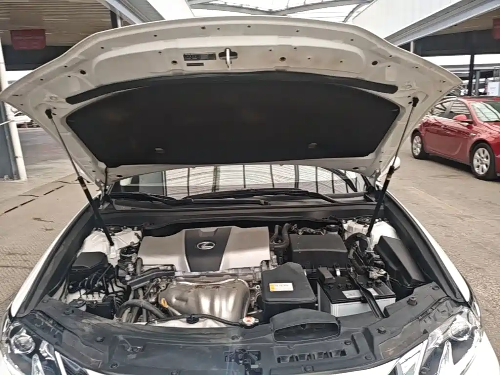 Lexus ES — миниатюра 13