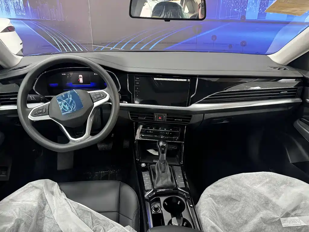 VOLKSWAGEN PASSAT NEW ENERGY