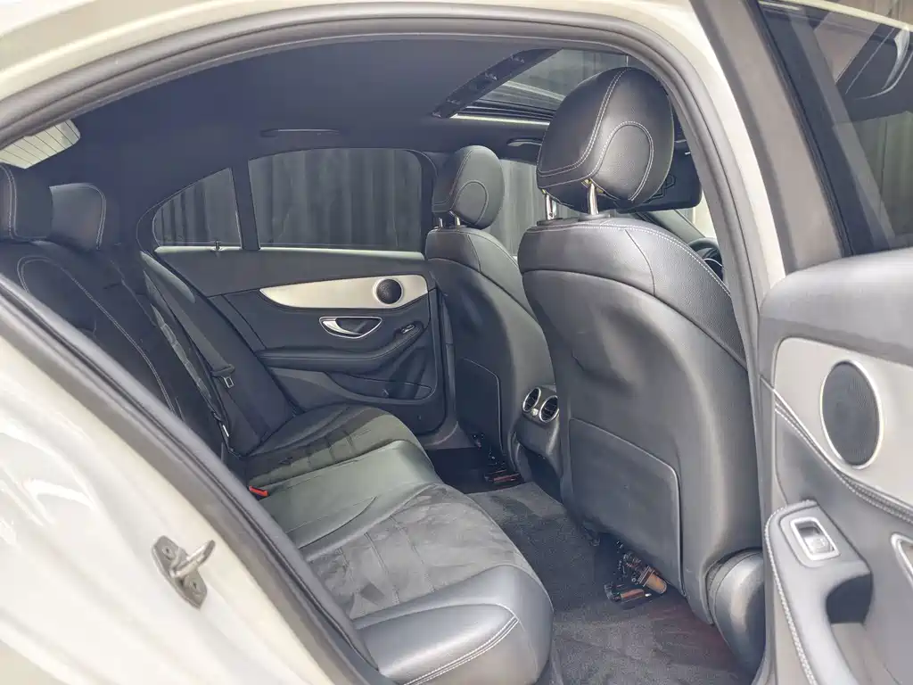 Mercedes-Benz C-Class — миниатюра 19