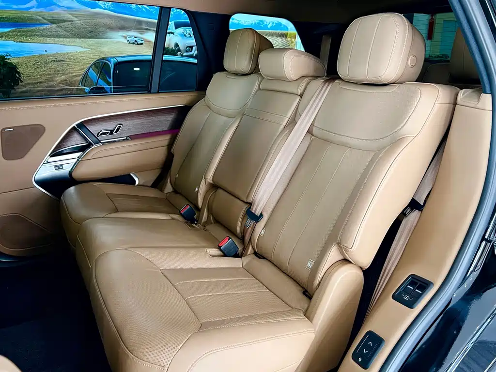 Land Rover Range Rover — миниатюра 10
