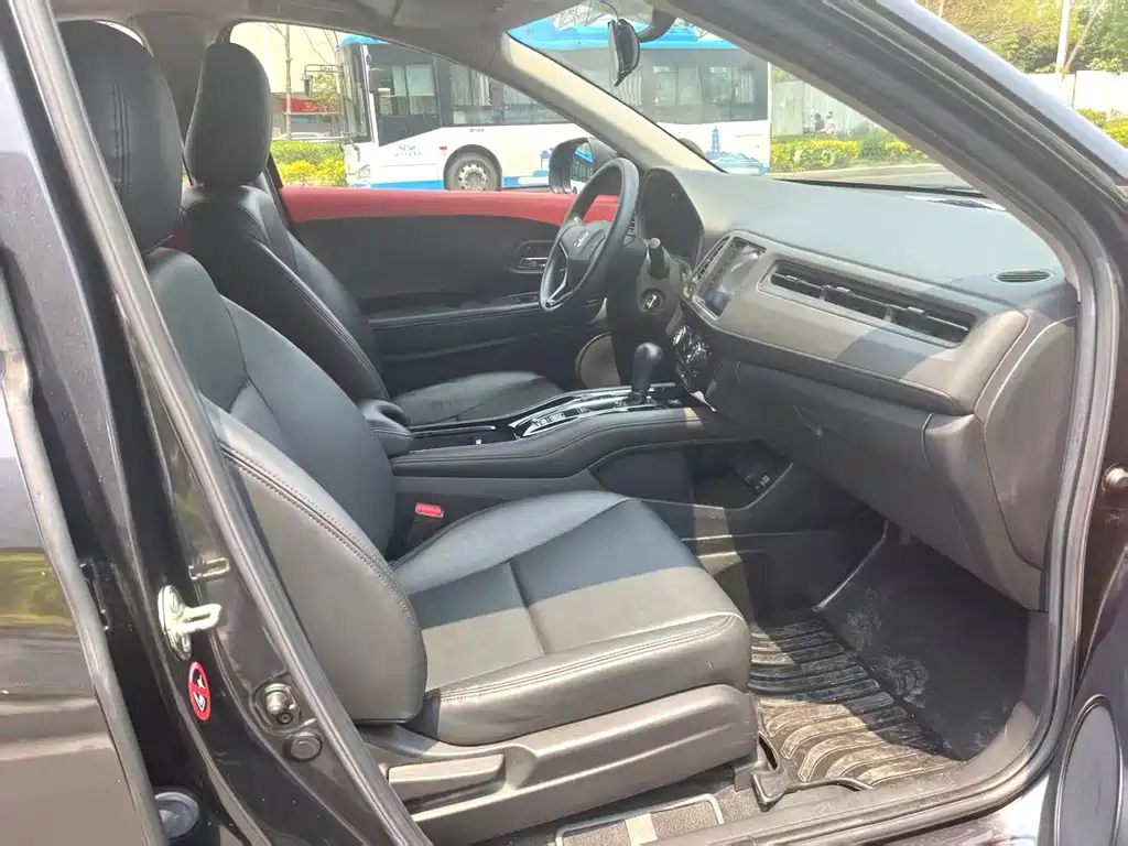 Honda Vezel 2020 1.5L CVT Elite