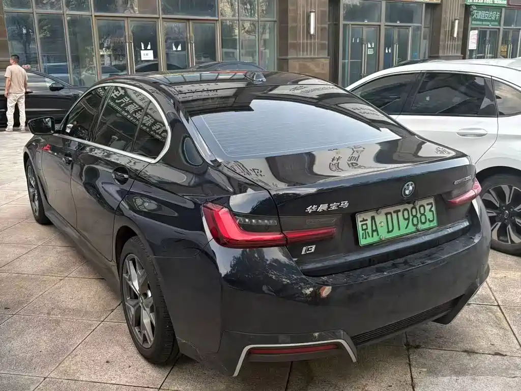 BMW i3 — миниатюра 6