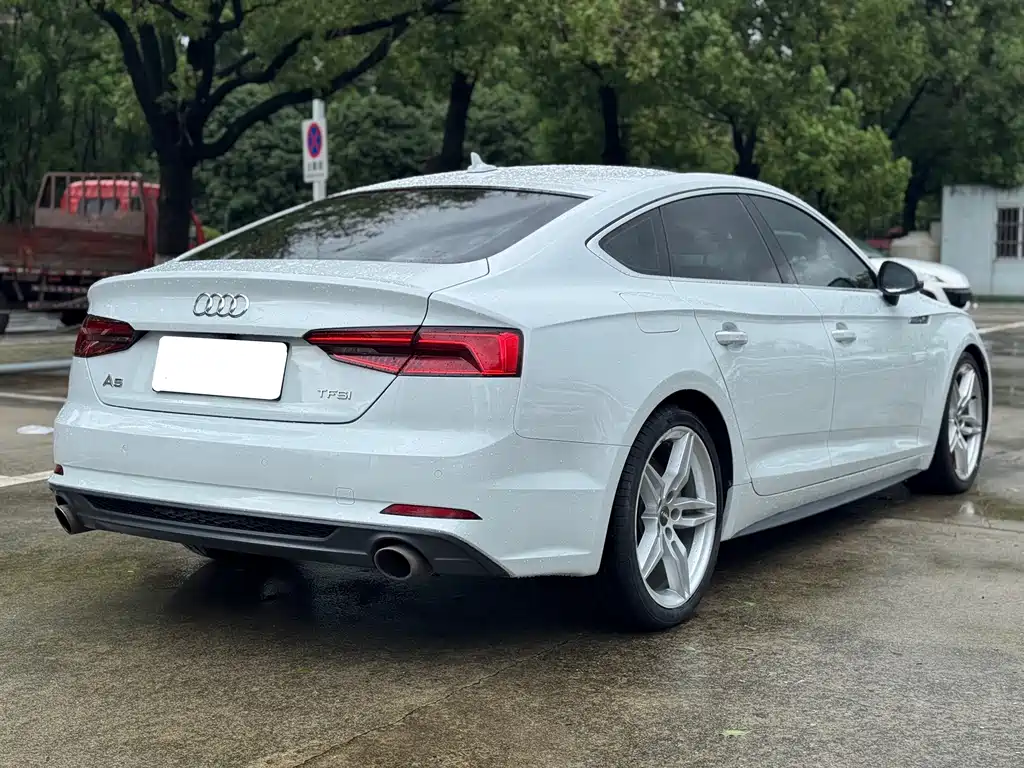 Audi A5 (Import) — миниатюра 7
