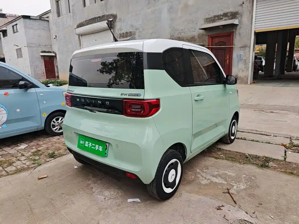 Wuling MINIEV — миниатюра 7