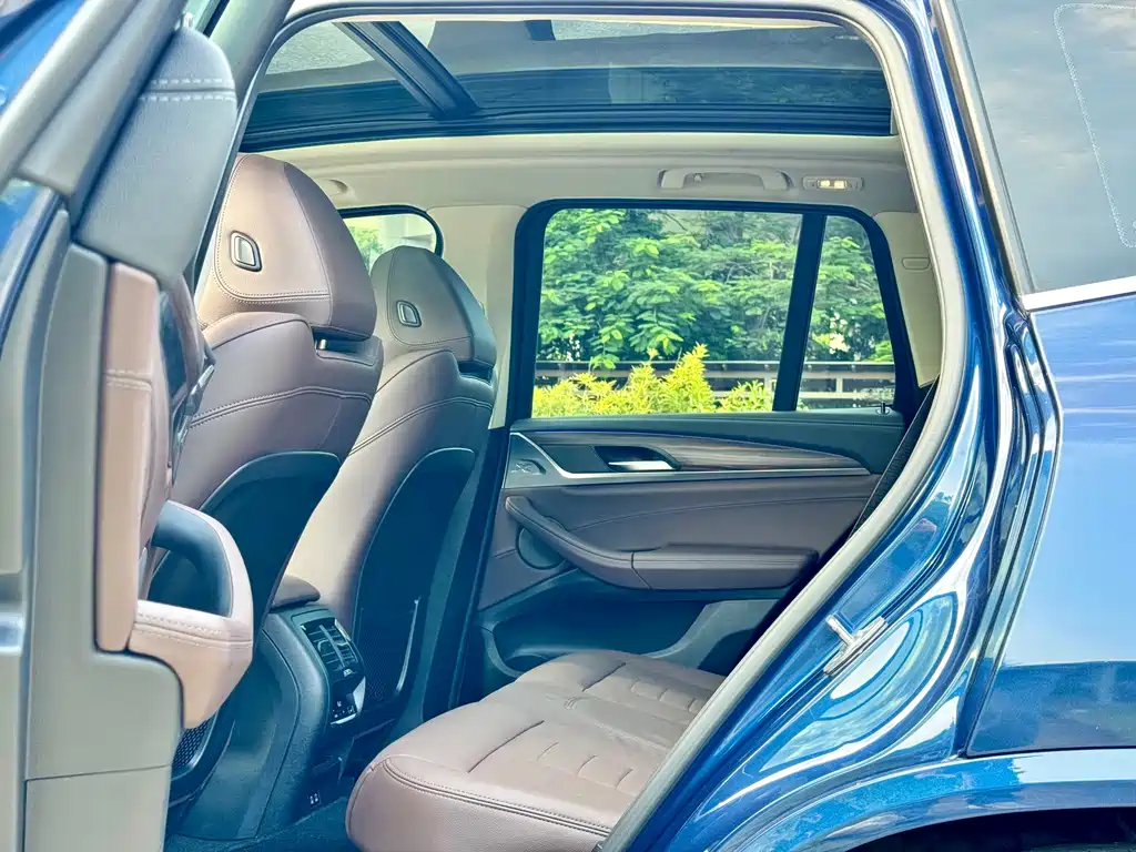 BMW X3 — миниатюра 6
