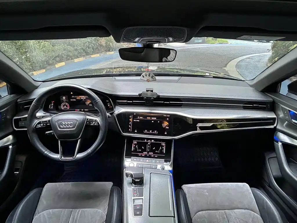 Audi A6L — миниатюра 9