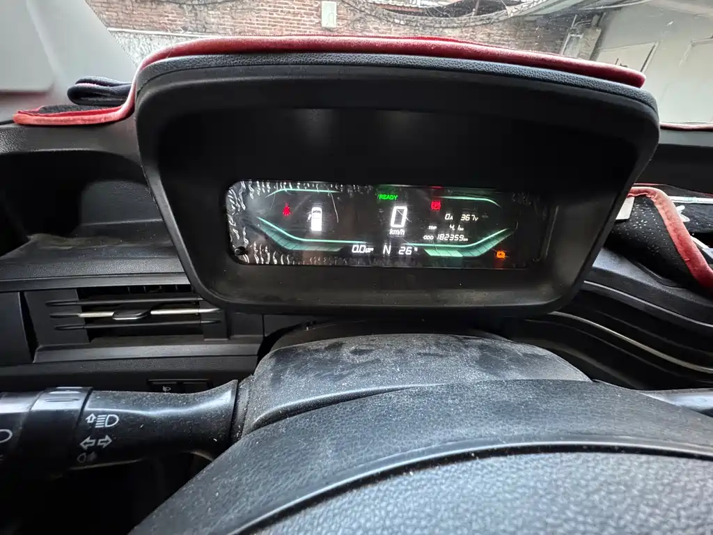 Karry Dolphin EV — миниатюра 10