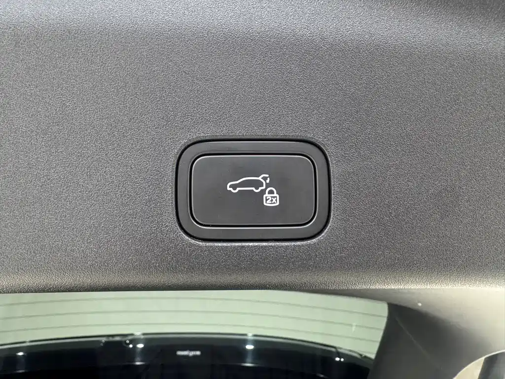 Li Auto Li i6 — миниатюра 18