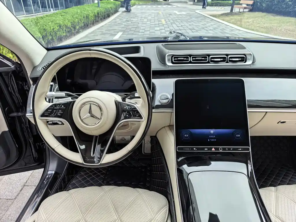 Mercedes-Benz S-Class — миниатюра 13