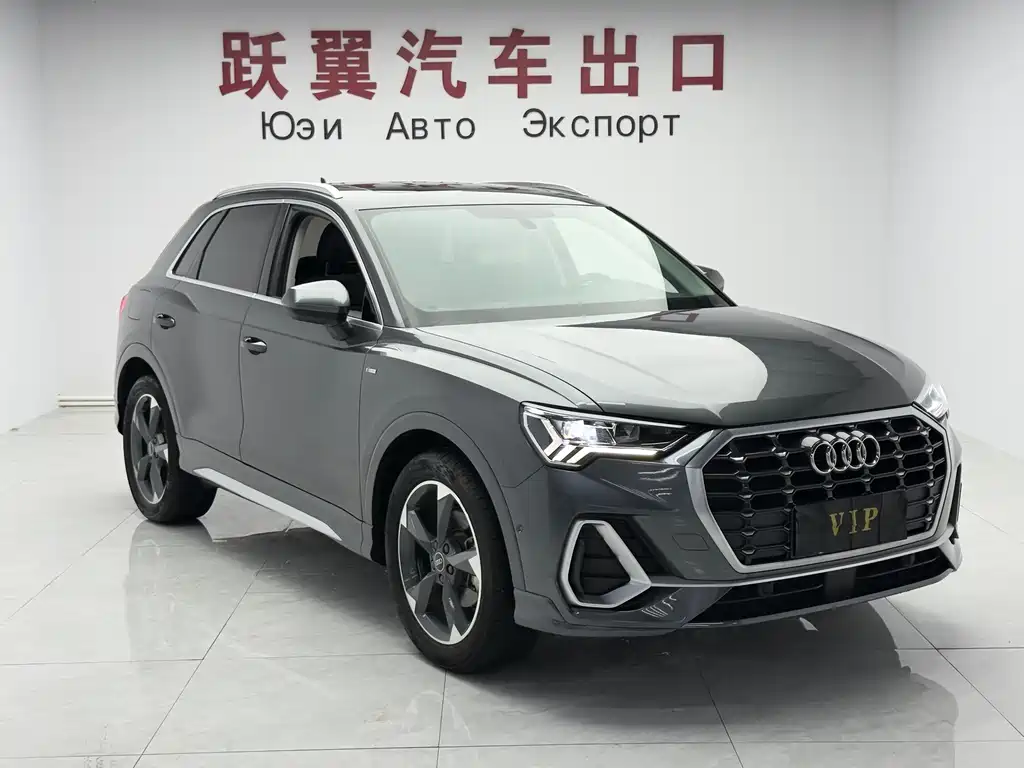 Audi Q3 2023 35 TFSI Fashion (1.4T)