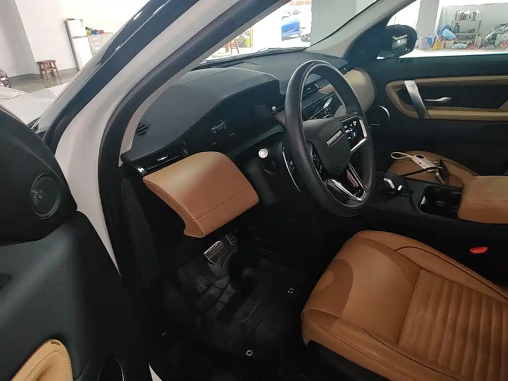 Land Rover Discovery Sport — миниатюра 16