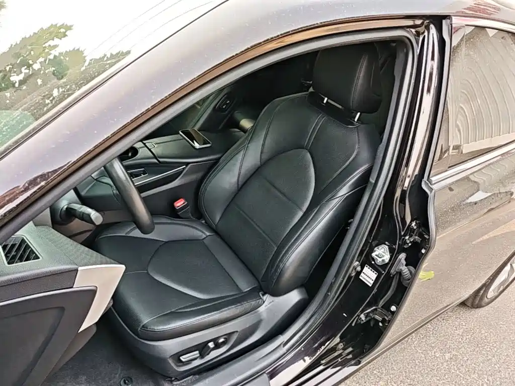 Toyota Avalon — миниатюра 15