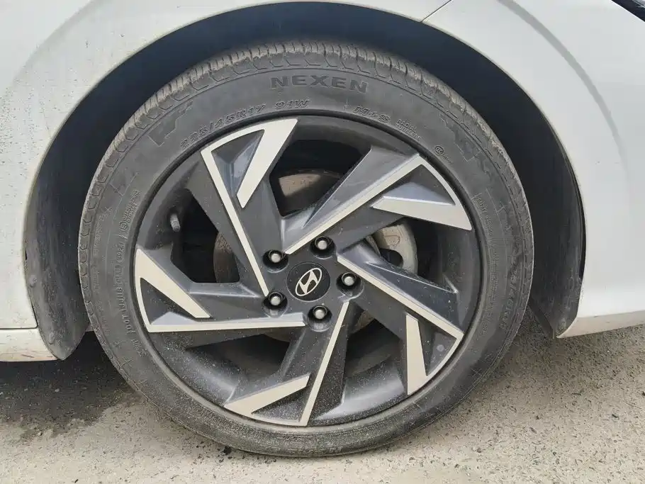 Hyundai Elantra 2025 Белый из Китая, фото 4