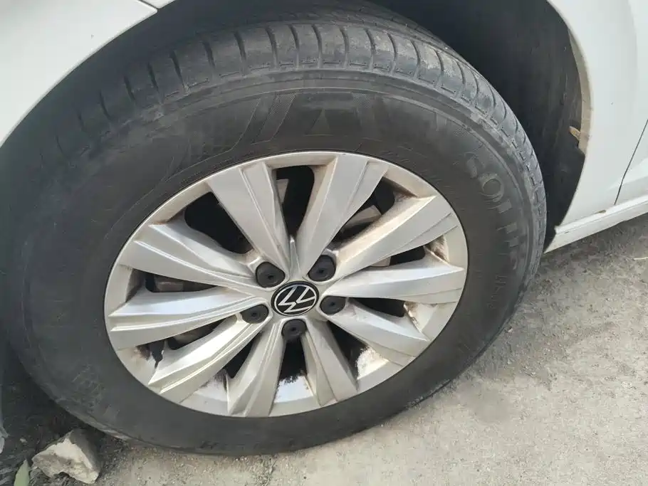 Volkswagen Lavida — миниатюра 6