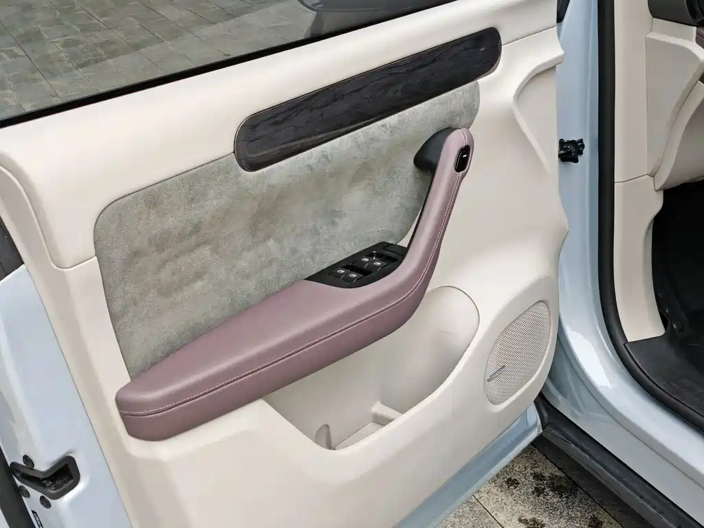 Leapmotor Leapmotor C11 — миниатюра 8