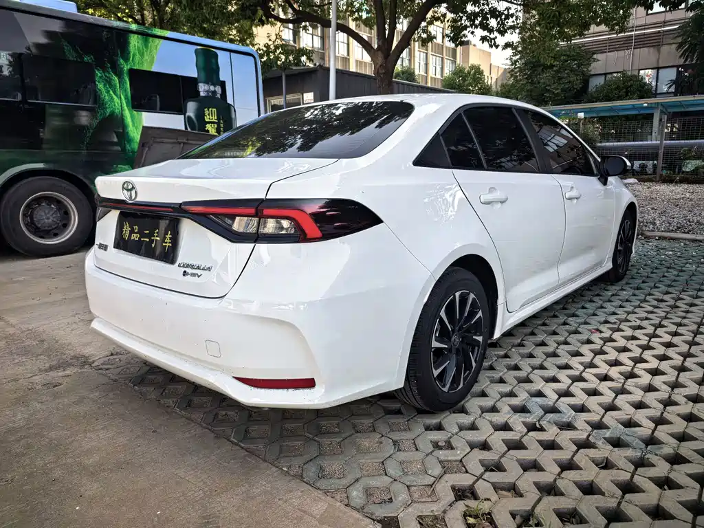 Toyota Corolla — миниатюра 19