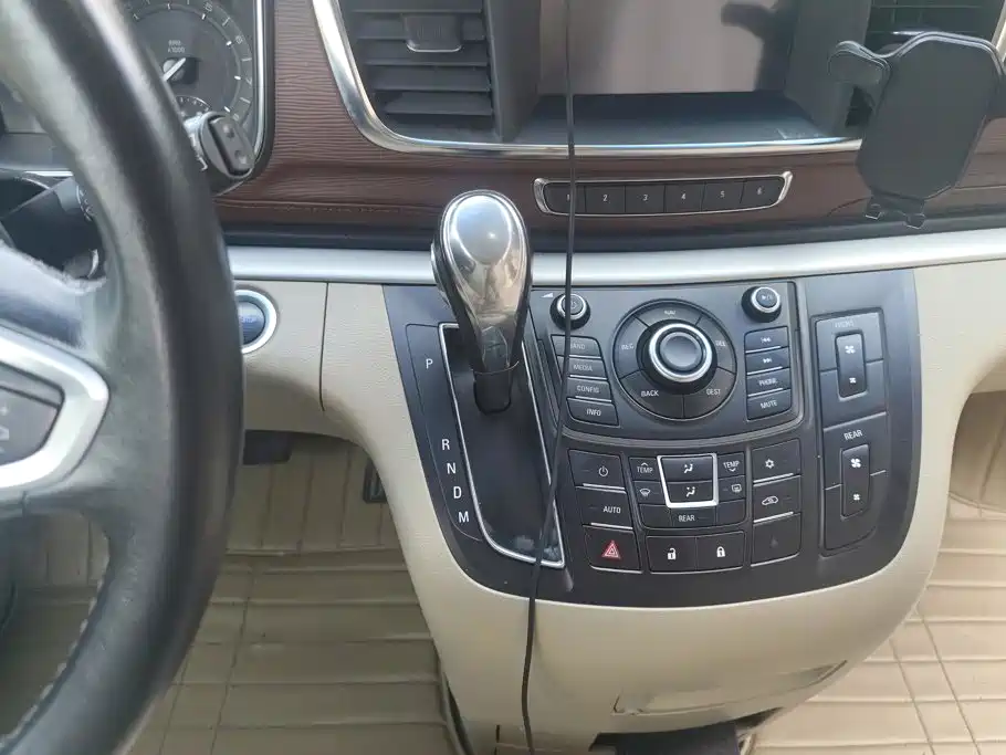 Buick GL8 — миниатюра 16