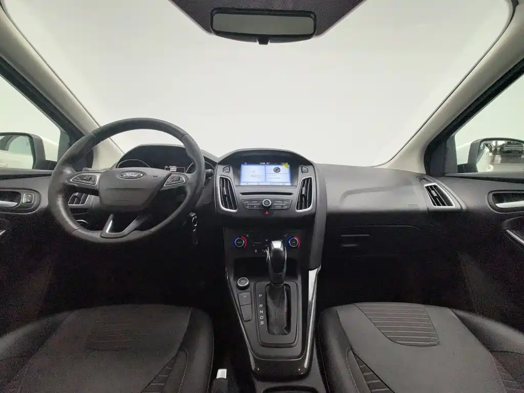 Ford Focus — миниатюра 5