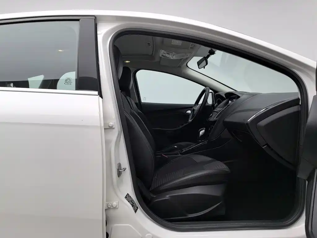 Ford Focus — миниатюра 23